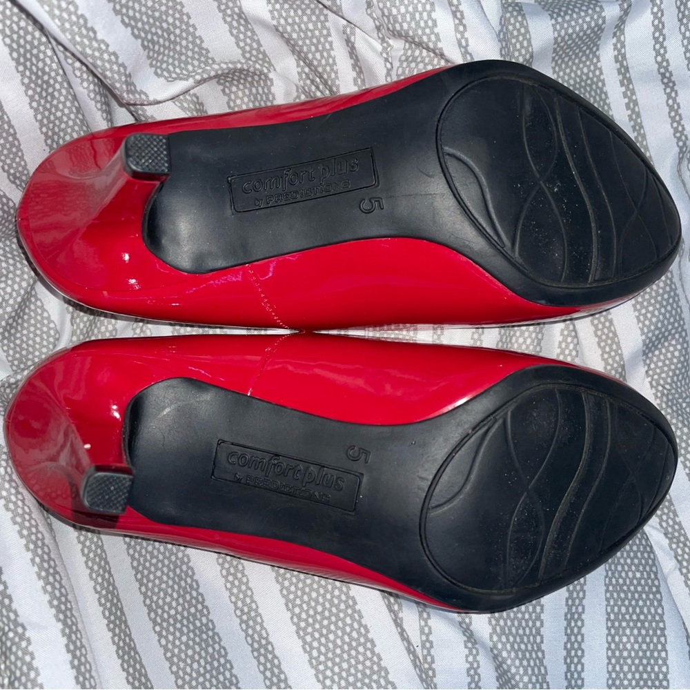 High Heels - Picture 3 of 12
